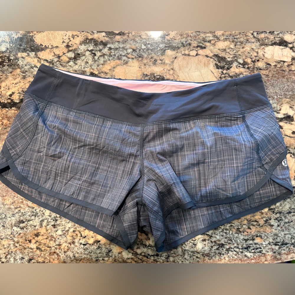 Lululemon shorts size 10